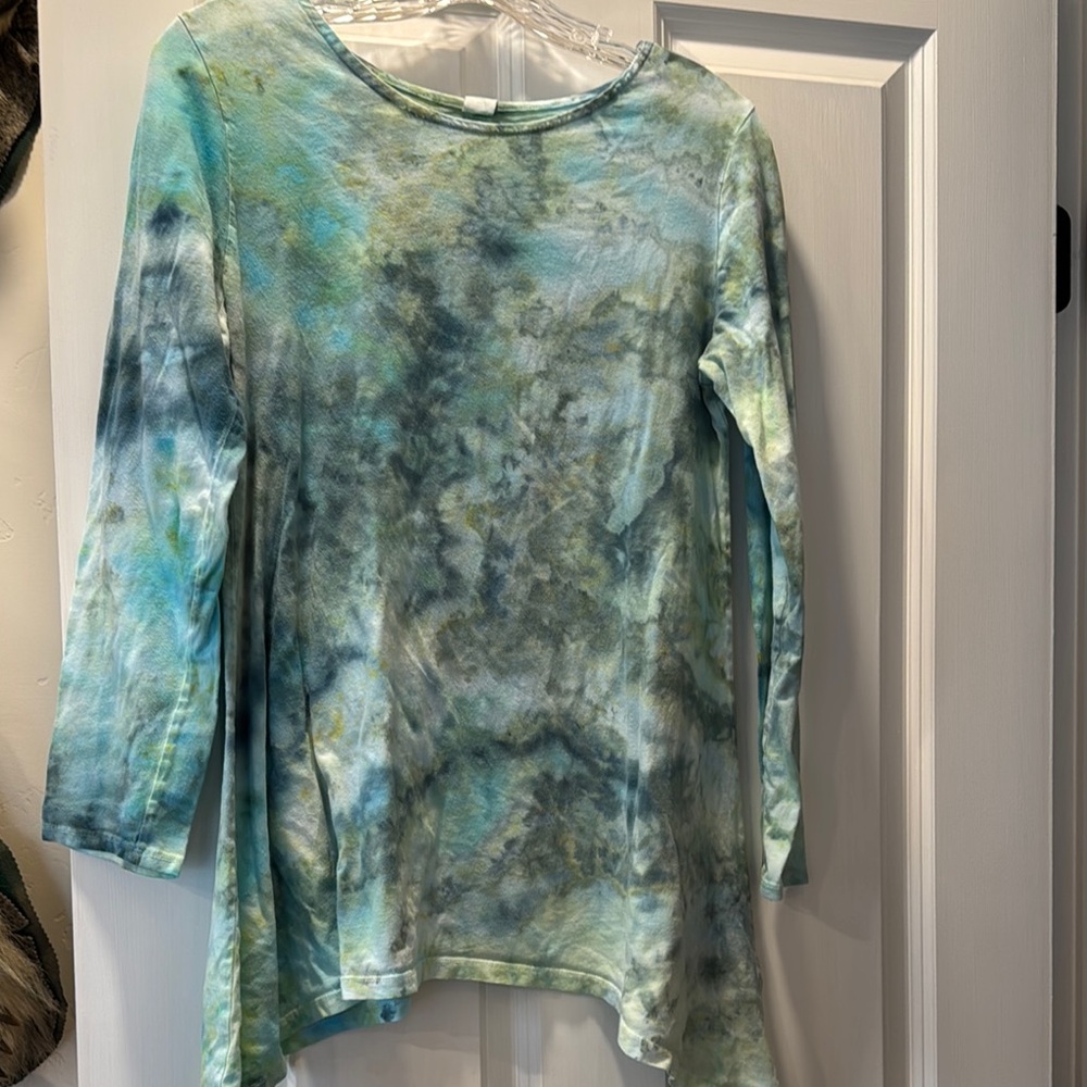 Tie-Dye Long Sleeve Top